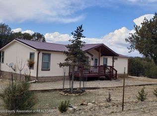 113 E Grand View Rd, Capitan, NM 88316