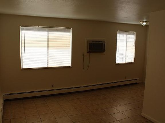 3rd image of 5542 Newland Way