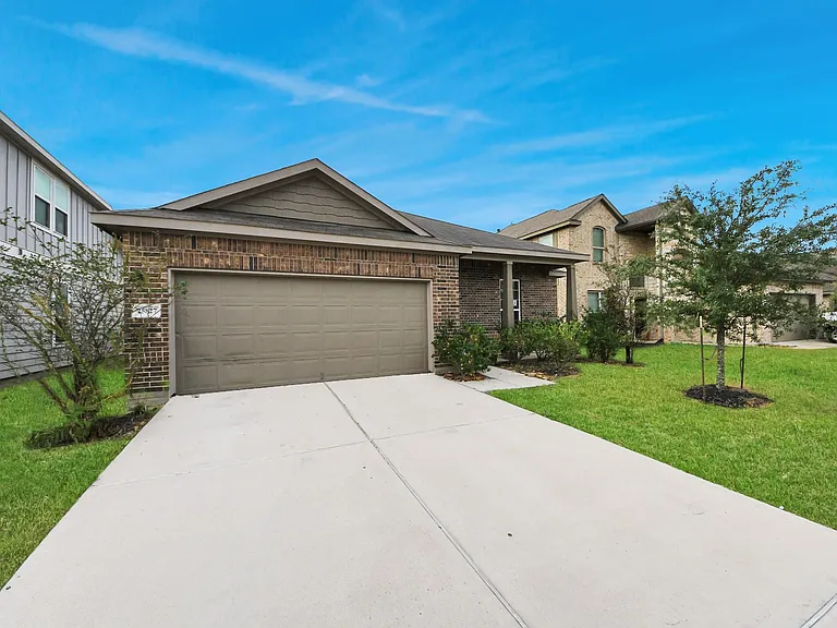 25827 Kinship Ct — Photo 1