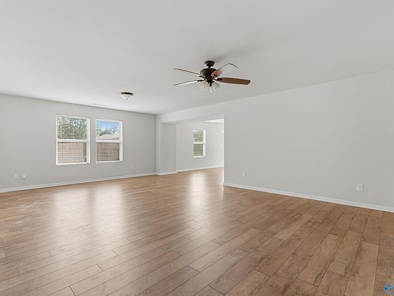 4th image of 106 Barnard St
