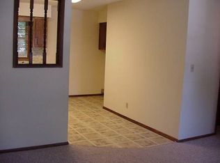 1518 W Scott St, Springfield, MO 65802