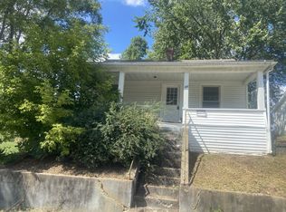 60 Mill St, Chauncey, OH 45719