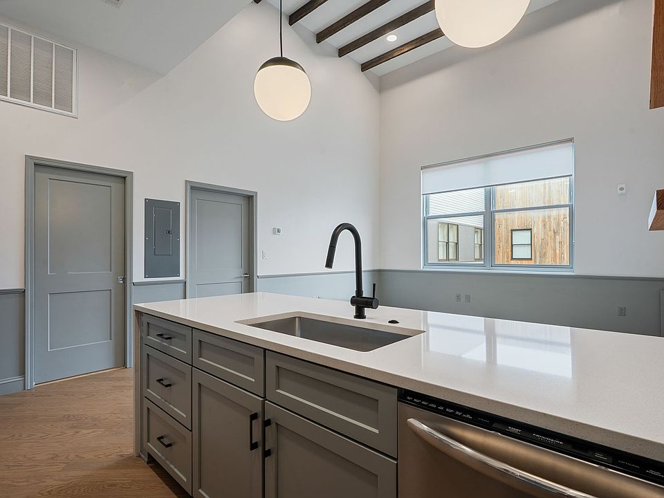 1st image of 2212 Morris Ave #420
