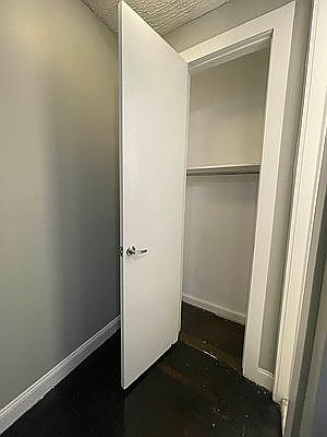 4th image of 55 W Mosholu Pkwy N APT 1B