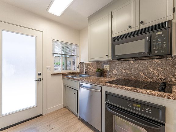 2nd image of 3517 Alden Way Unit 4
