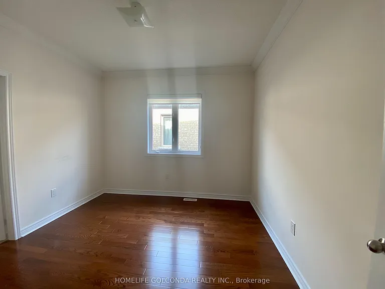 160 Chouinard Way — Photo 16