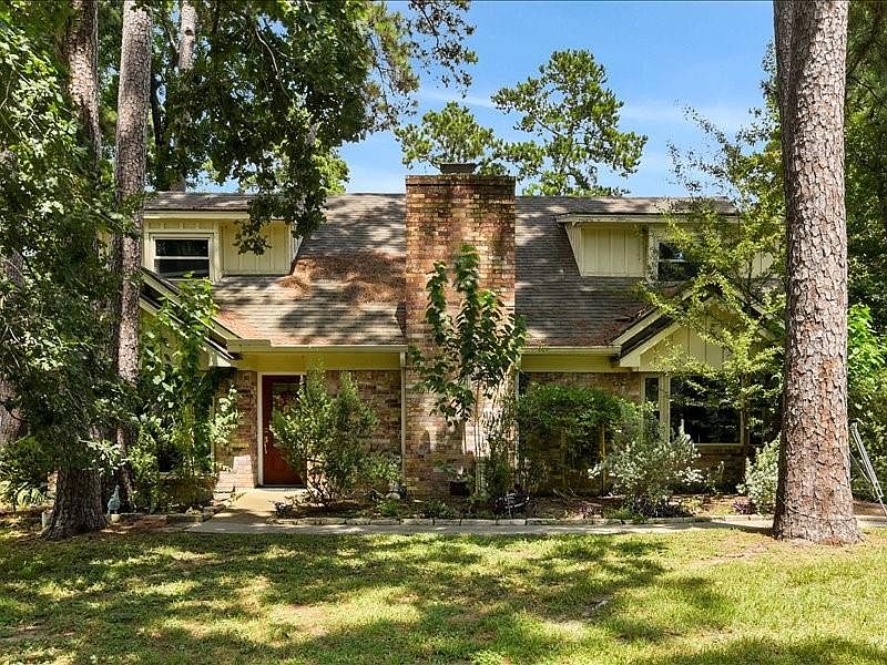 1st image of 26702 Maplewood Dr