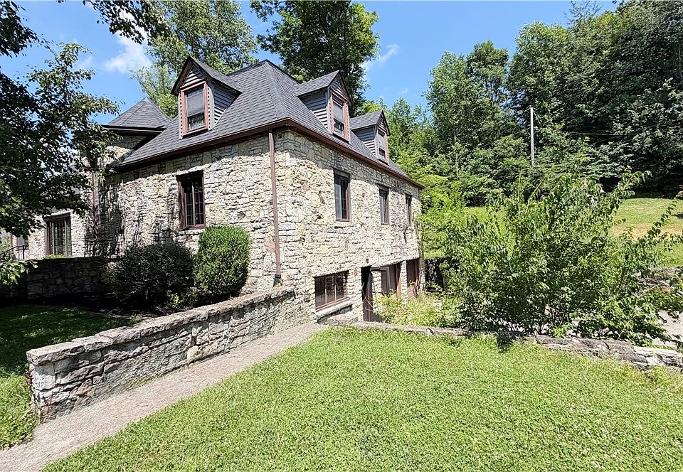 4th image of 6276 Cedar Springs Rd