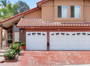 556 Hillsborough Way, Corona, CA 92879