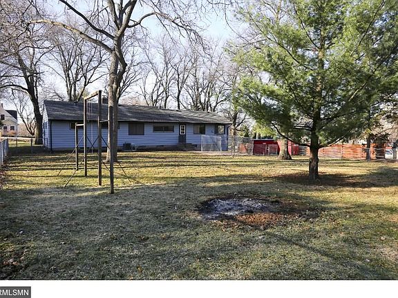 4th image of 1877 County Road B E
