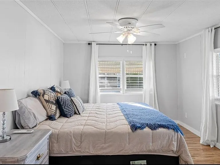 407 Cape Florida Way — Photo 6