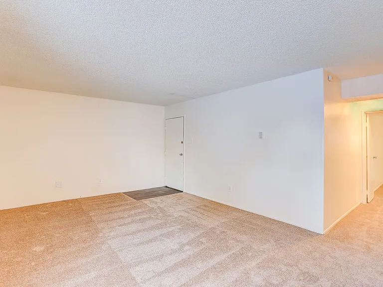 Ralston Park Apartments — Photo 16