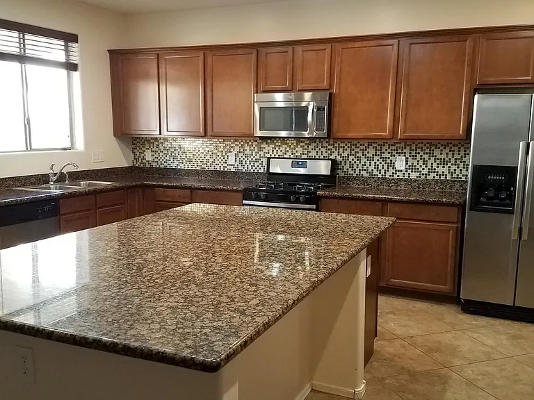 2099 S Martingale Rd — Photo 17