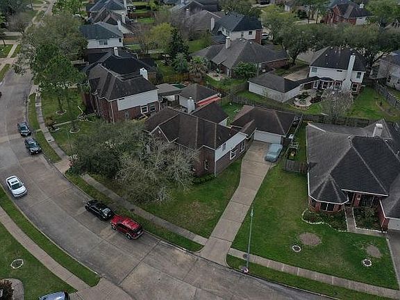 3rd image of 3206 Braesview Dr