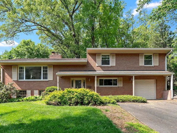 7209 Gordons Rd, Falls Church, VA 22043