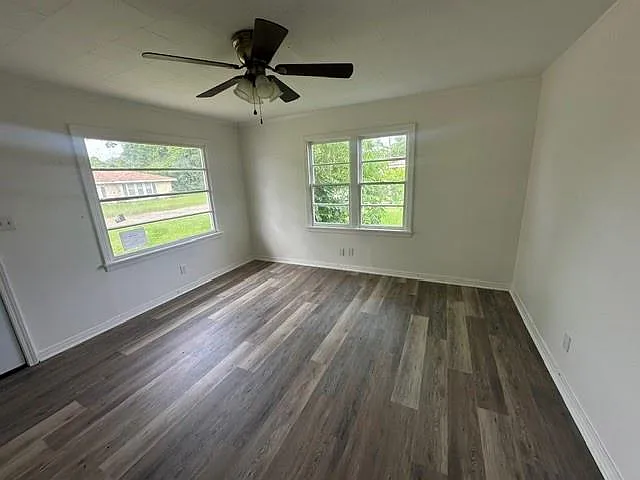 1241 Crouchet St — Photo 5