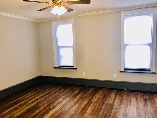 Rented by Carroll Gardens Realty | media 18