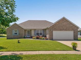 1130 N Gretchen Street, Nixa, MO 65714
