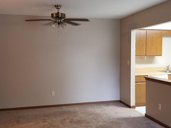 4th image of 3894 Indian Run Dr #4