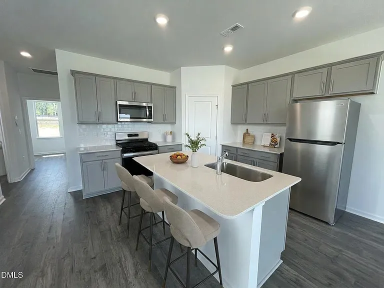 7424 Bourbon Briar Dr — Photo 5