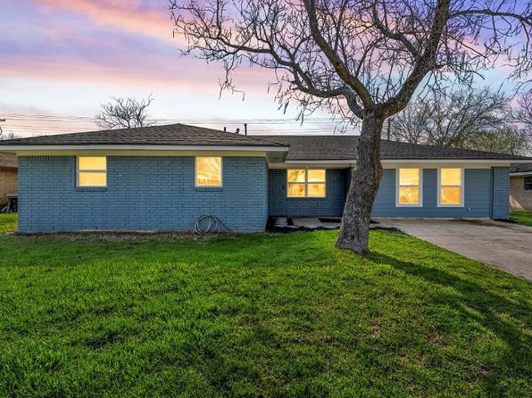 1012 Clover Dr