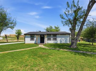 7944 Downe Dr, White Settlement, TX