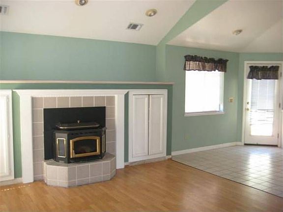 2nd image of 2105 Boyden Dr
