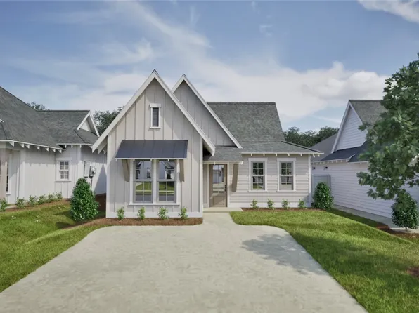 118 Woodland Cir, Opelika, AL 36801
