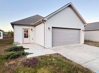 125 Deer Creek Dr, Odenville, AL 35120