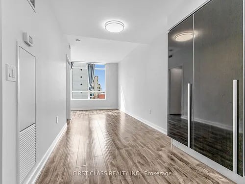 38 Dan Leckie Way #715 Photo 1