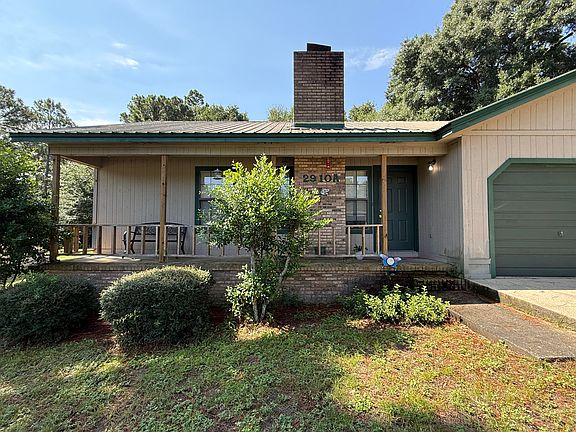 5th image of 2910 Crescent Ave