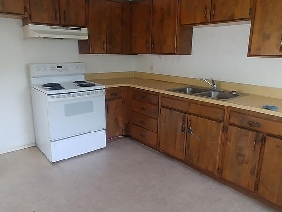 4th image of 812 Minard Ave NW Unit 2