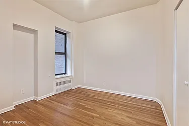 Sold by Manhattan Network Inc.