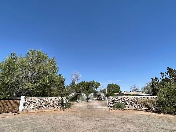 2nd image of 1 La Paloma Ct