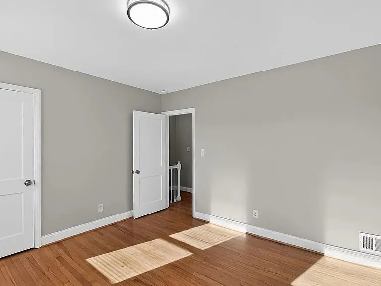 3425 Dunran Rd — Photo 24