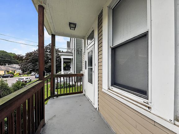 2nd image of 1825 Elm Ave