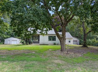 2639 S 13th St, Niles, MI 49120