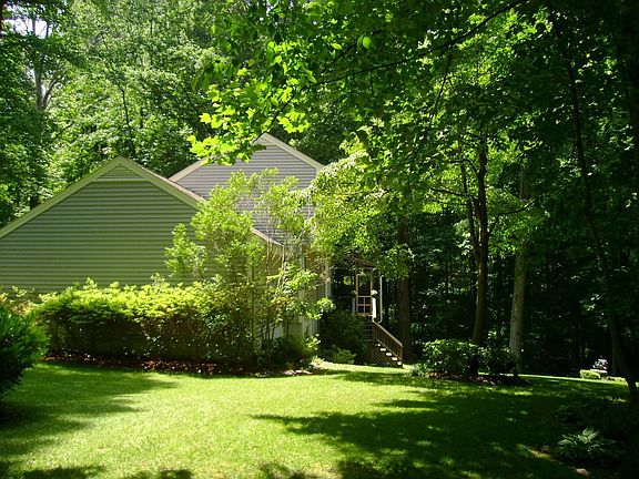 3rd image of 6100 Housatonic Ct
