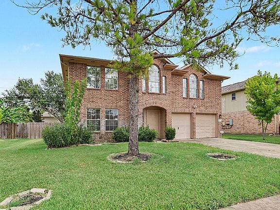 3rd image of 8823 Emerald Heights Ln