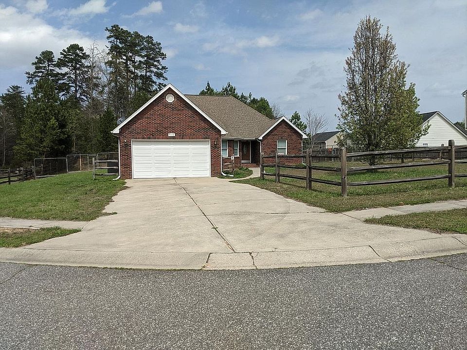 1st image of 5104 Boardwalk Ct