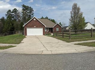 5104 Boardwalk Ct, Dallas, NC 28034