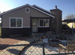469 S Market St, Pixley, CA 93256