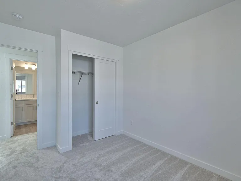5617 SE Logan Ln — Photo 39