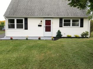 26 Farrell Ave, Trenton, NJ 08618