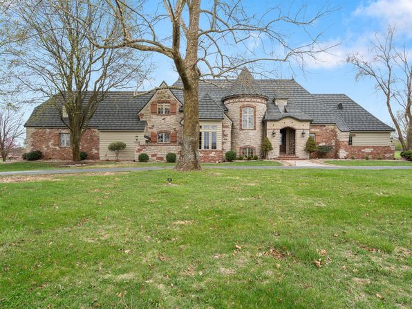 4156 E Division Street, Springfield, MO 65802