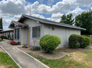 2941 W Caldwell Ave #D, Visalia, CA 93277