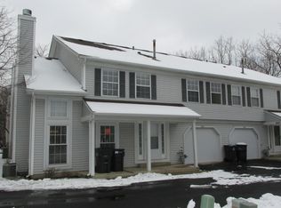 265 Butternut Ln, Elgin, IL 60107