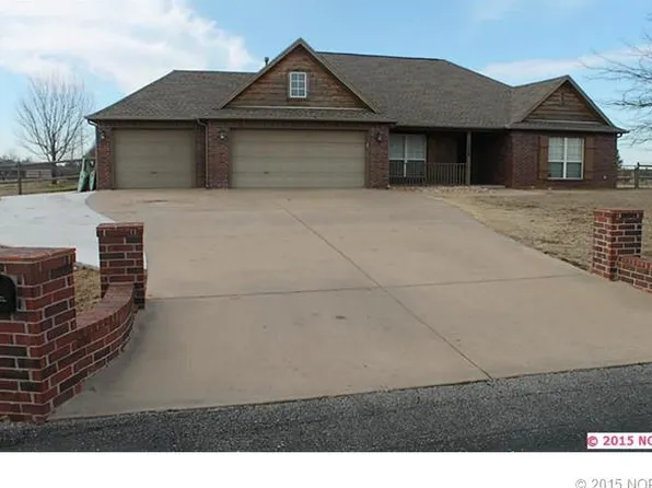 12046 N 168th East Ave, Collinsville, OK 74021