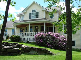 389 Ledgewood Dr, Williston, VT 05495