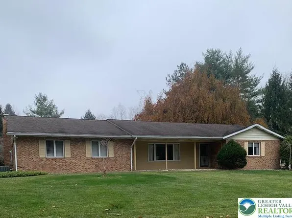 3042 Artemis Cir, Bethlehem, PA 18017